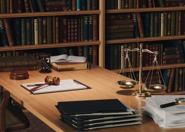 How car accident lawyers in Colorado Springs show legal responsibility