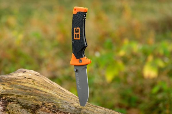 How Professional Knife Sharpeners Restore Your Blades?